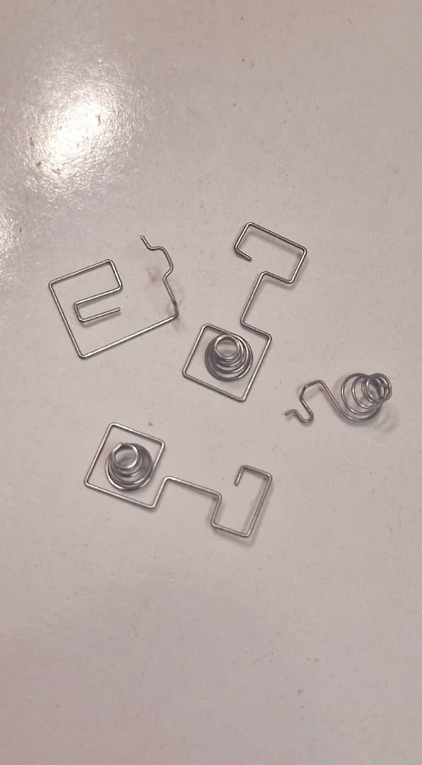 تولید فنر داخل ریموت